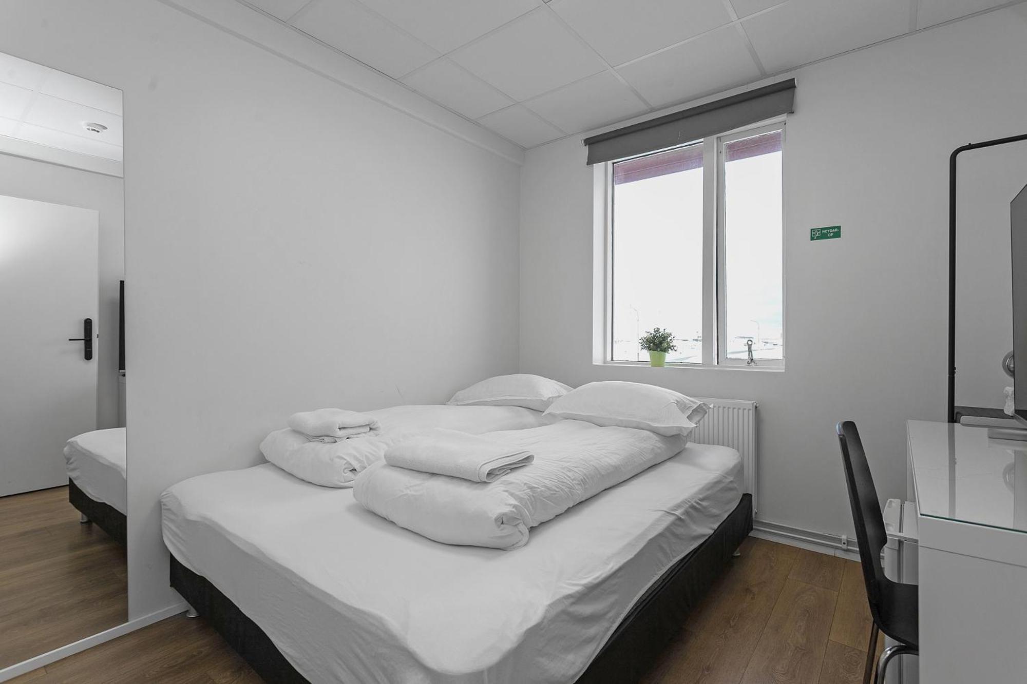 Bank Guesthouse By Kef Airport Κεφλαβίκ Εξωτερικό φωτογραφία