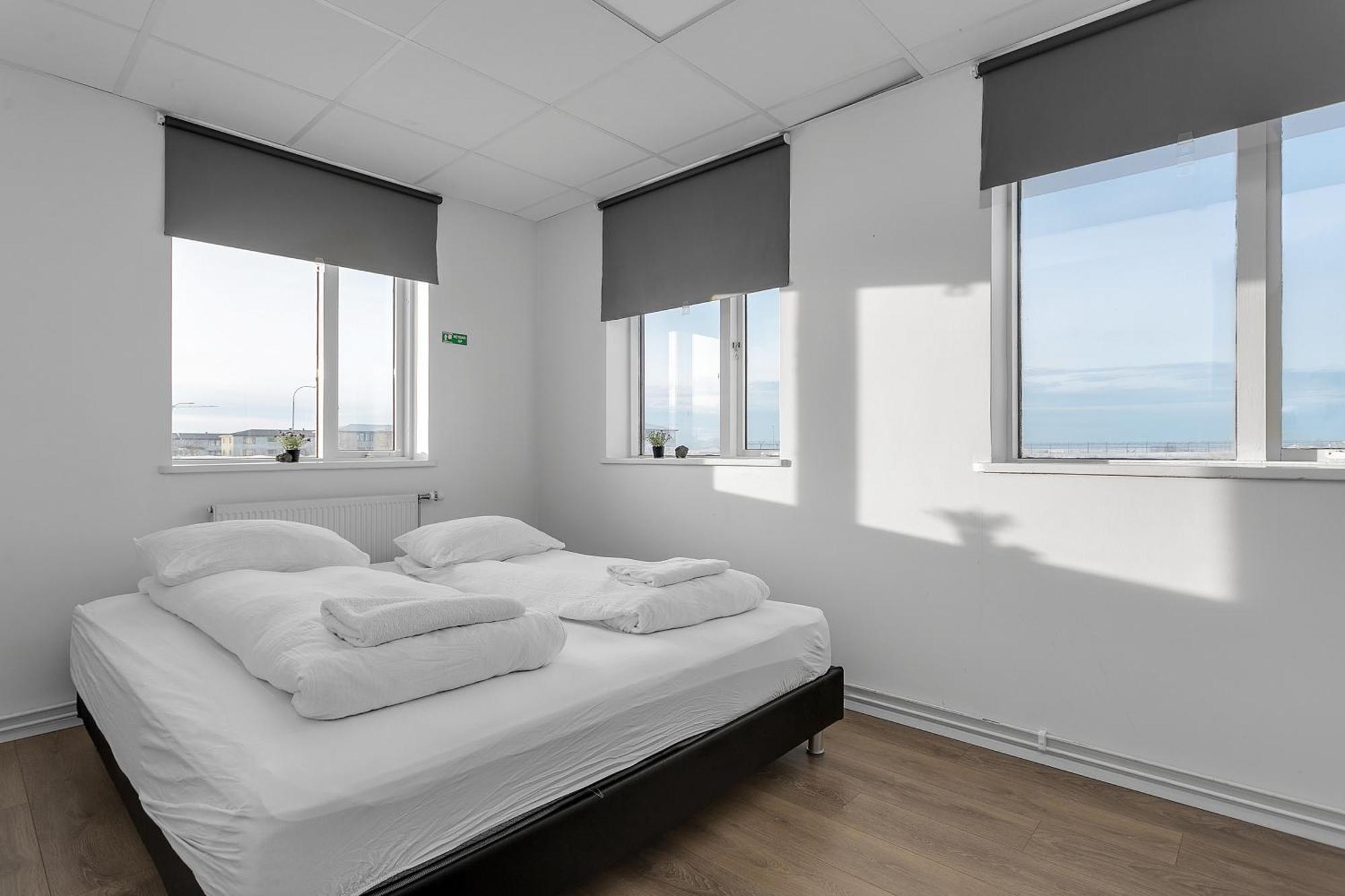 Bank Guesthouse By Kef Airport Κεφλαβίκ Εξωτερικό φωτογραφία